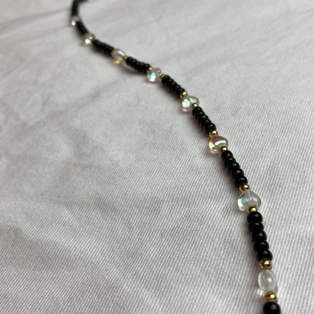 Vintage 90s Onyx and Iridescent Crystal Heart Anklet with Golden Bead Separators
